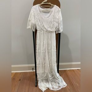 White floral maxi
